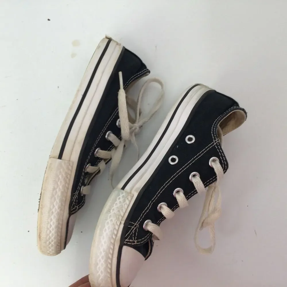 Youth Converse All Star Sneakers Sz 13